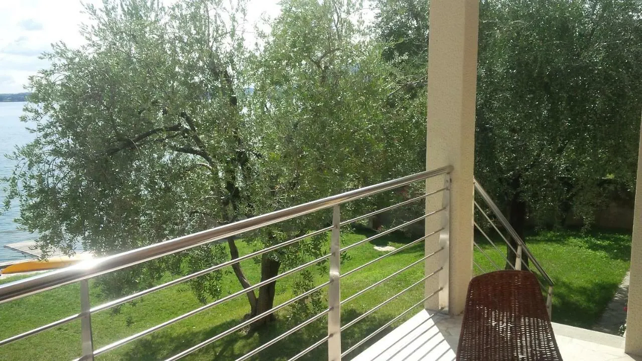 Holiday home Freddy Holiday House Predore